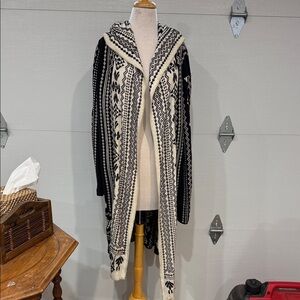 Black and White Patterned Women's Coat from Jonny Was